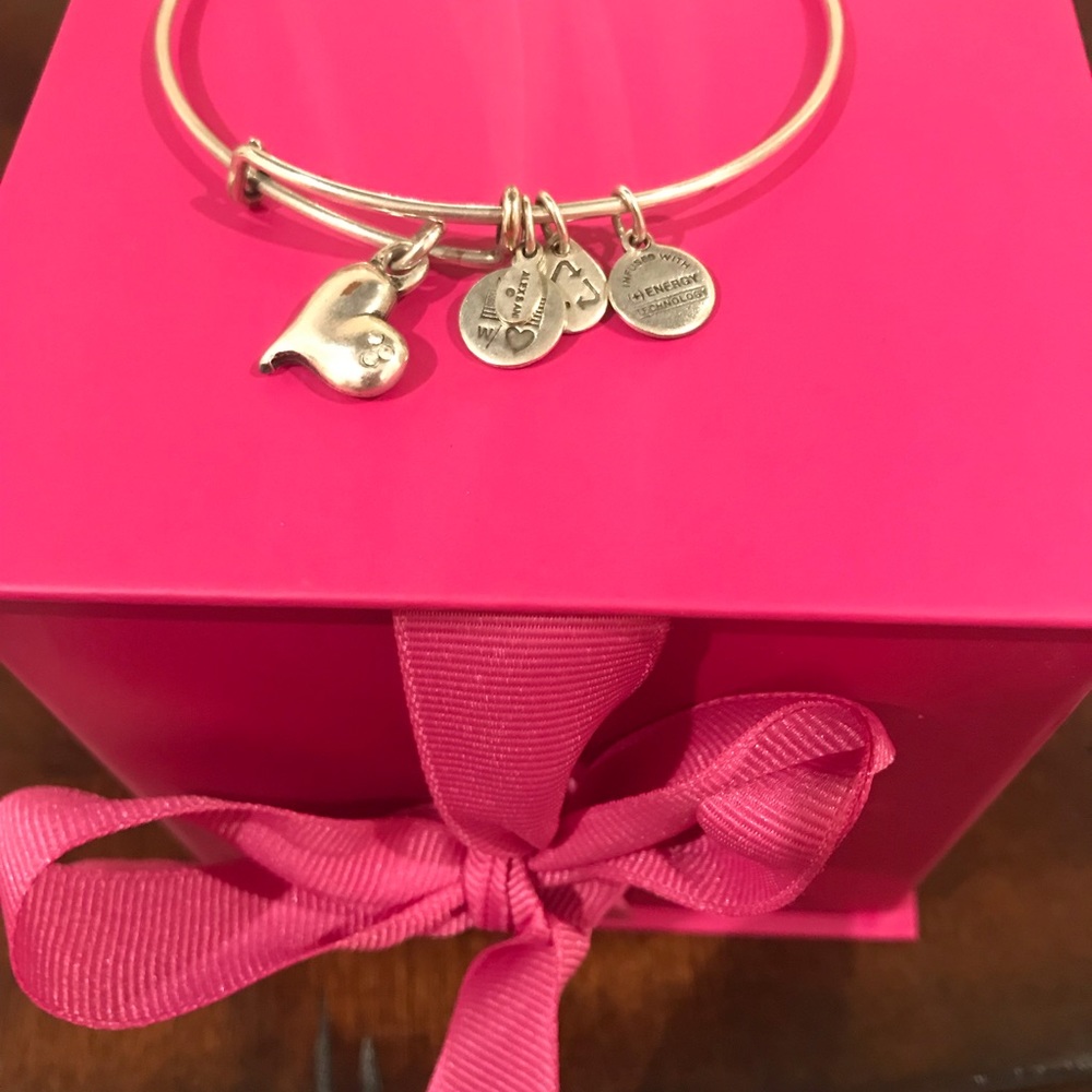 Alex and Ani Silver Heart Bracelef
